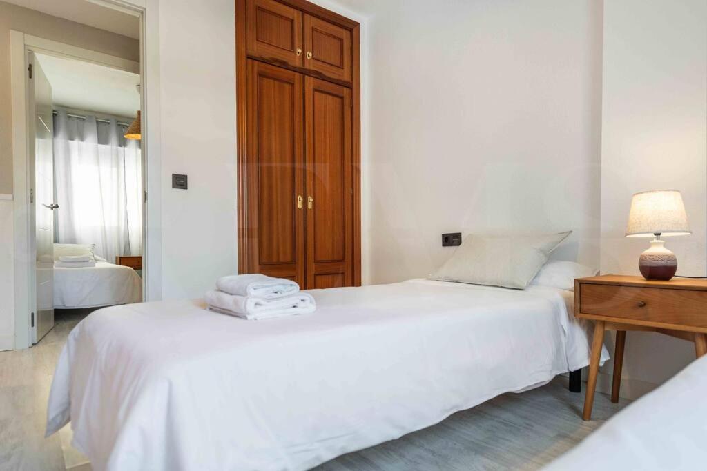 Spacious & Authentic Apartment By Rems Málaga Exterior foto