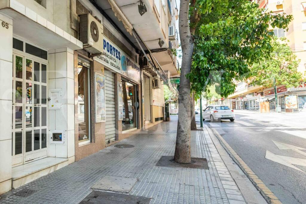 Spacious & Authentic Apartment By Rems Málaga Exterior foto